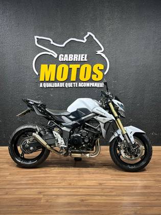 SUZUKI GSR 750 SUZUKI GSR 750